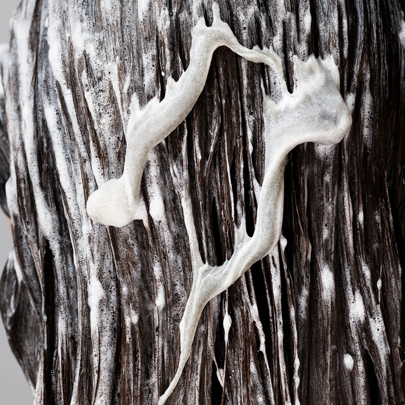 The Cleanse Clarifying Shampoo - Image 3