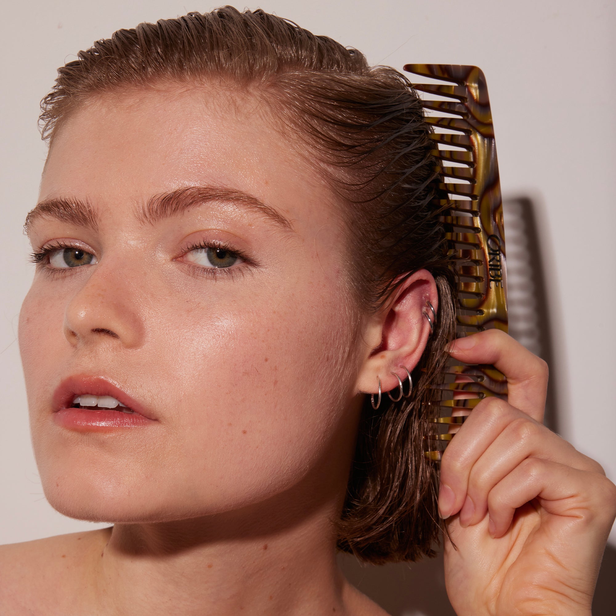 Italian Resin Wide Tooth Comb - Image 5