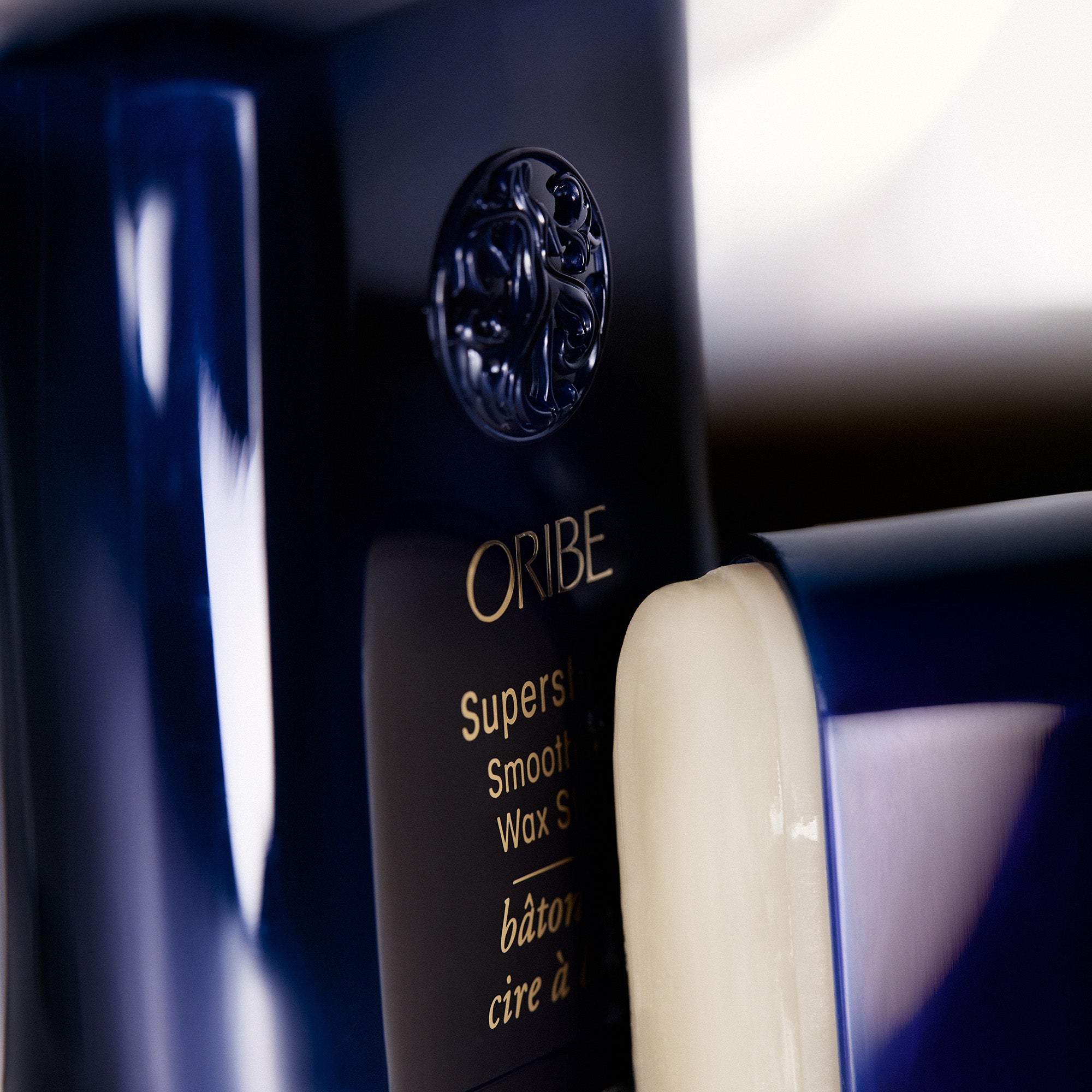 Supershine Smoothing Wax Stick - Image 6
